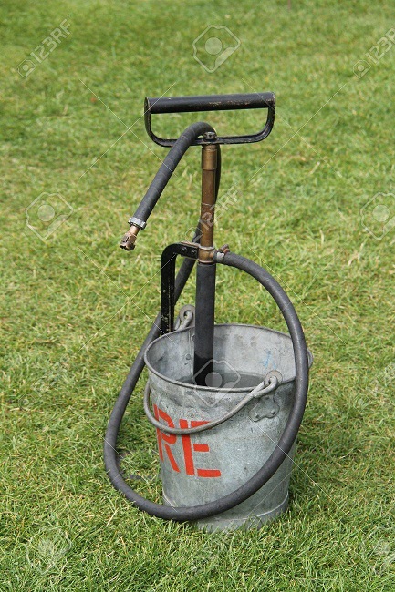 22135437-a-vintage-stirrup-pump-in-a-metal-fire-bucket